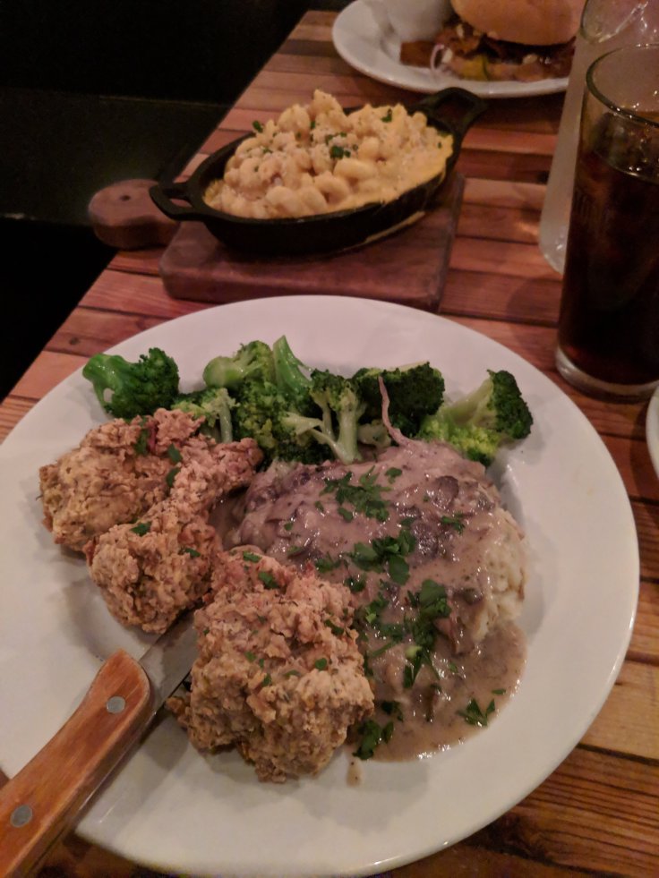 chicken fried seitan meal w cashew creamy mac and cheese!