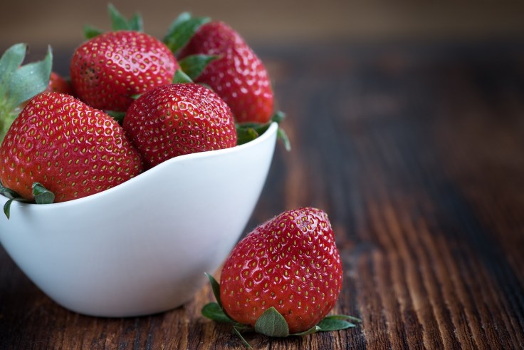 When should you stop eating before&nbsp;bedtime?